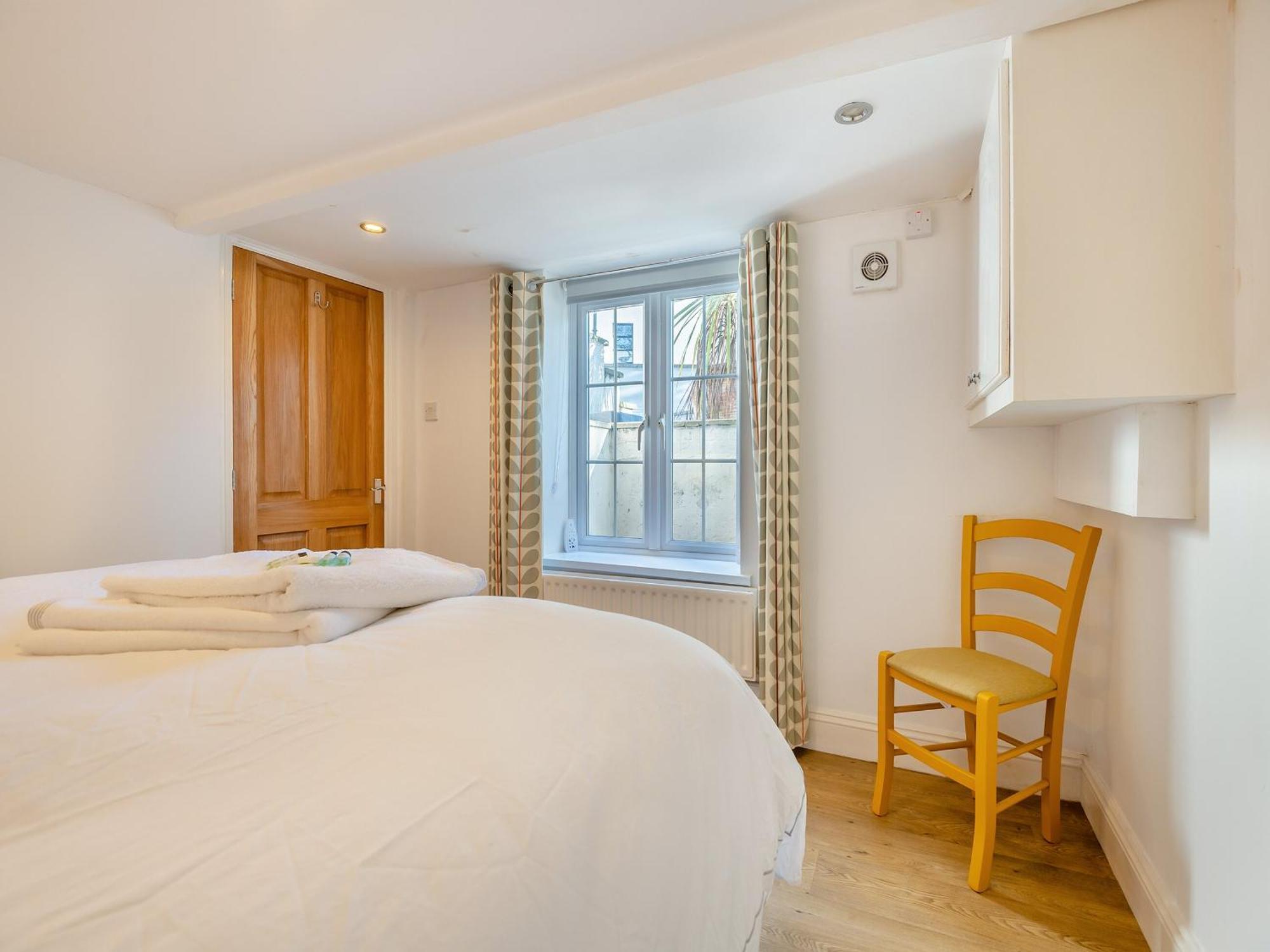 Kings Lea Villa Lymington Exterior photo