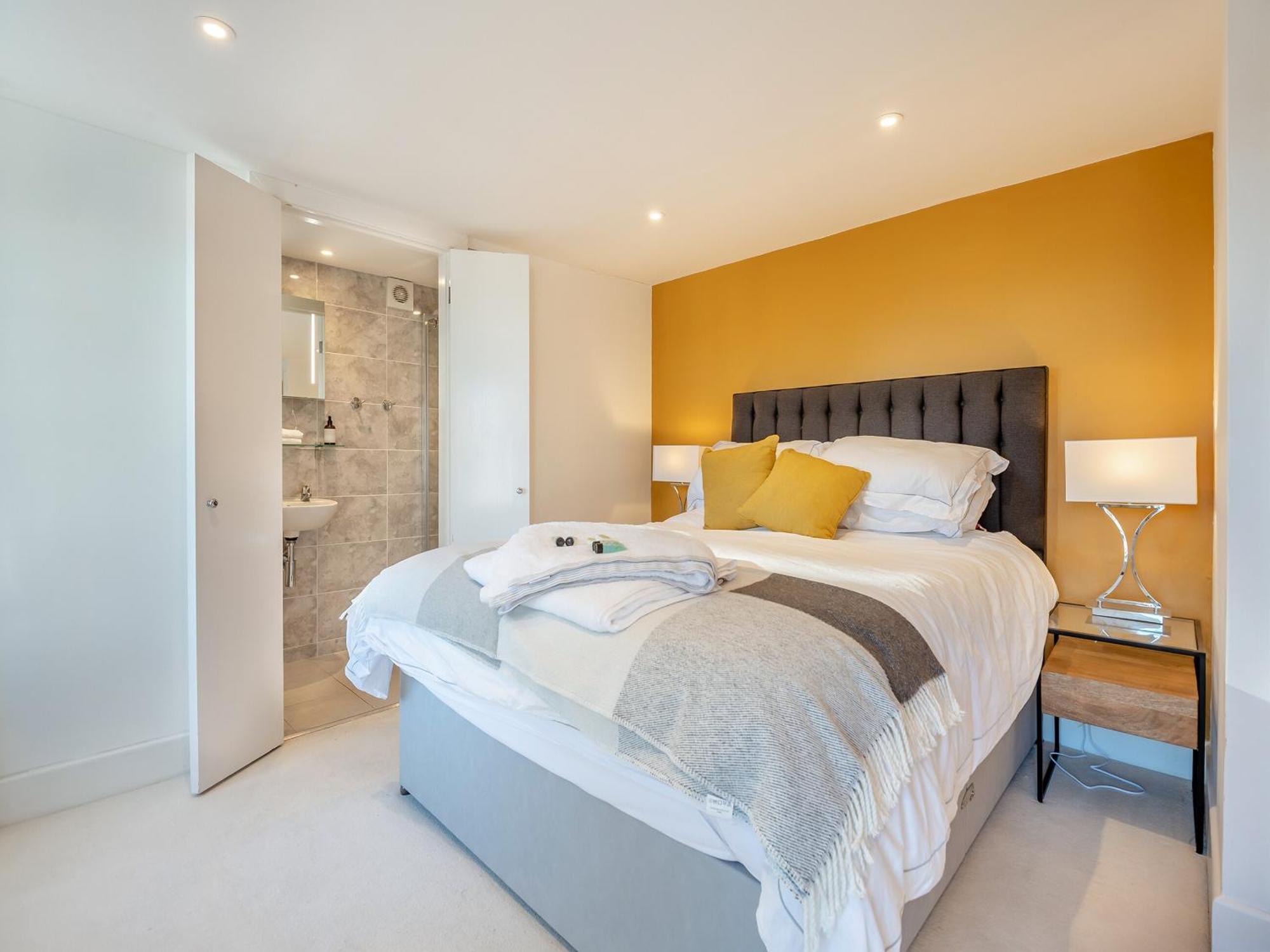 Kings Lea Villa Lymington Exterior photo